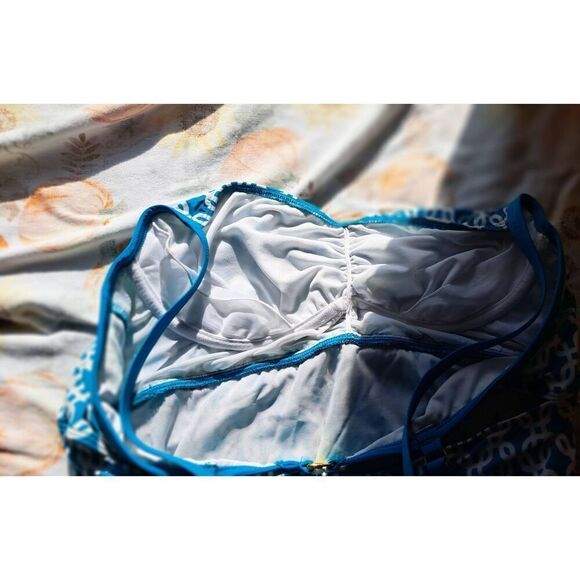 ALEX MARIE SIZE 14 TURQUOISE SWIMSUIT TOP   WITH UNDERWIRE - Picture 5 of 6